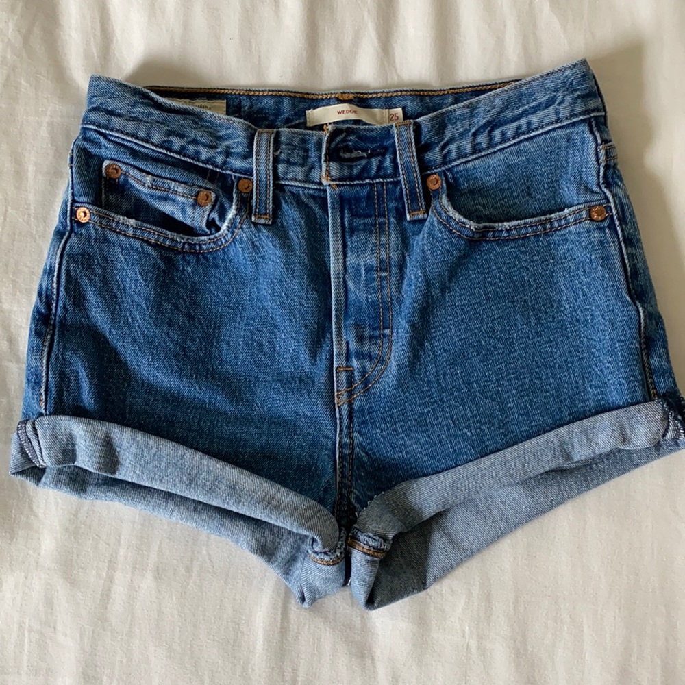 Levi’s wedgie short 25